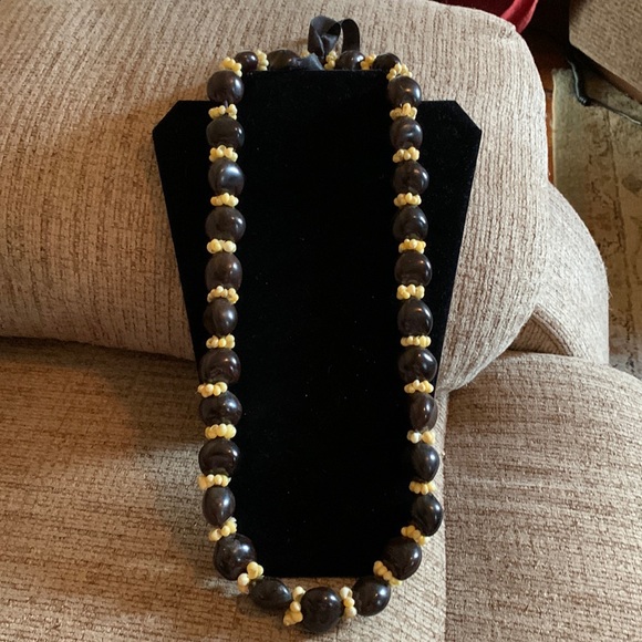 Vintage Jewelry - Vintage Hawaiian Kukui nut bead & mini shell lei necklace 32” ribbon tie
